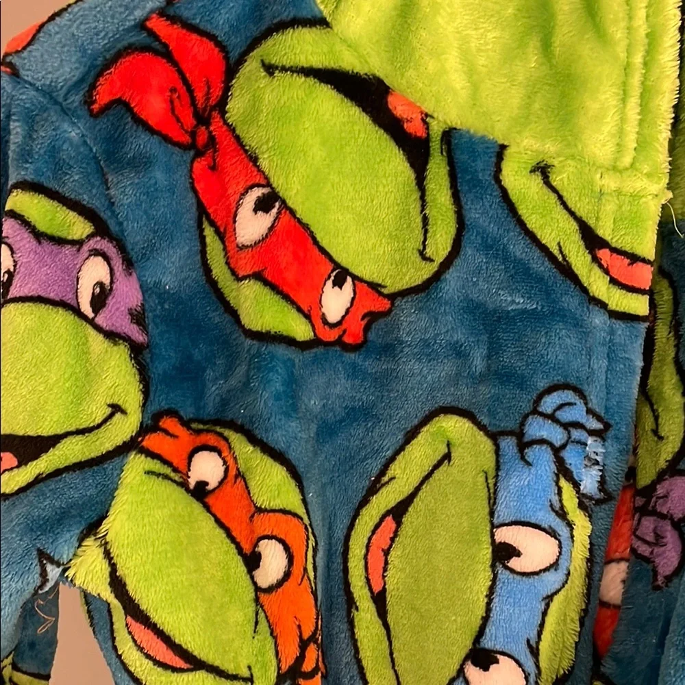 Nickelodeon Teenage Mutant Ninja Turtles Robe nwt large youth 12-14